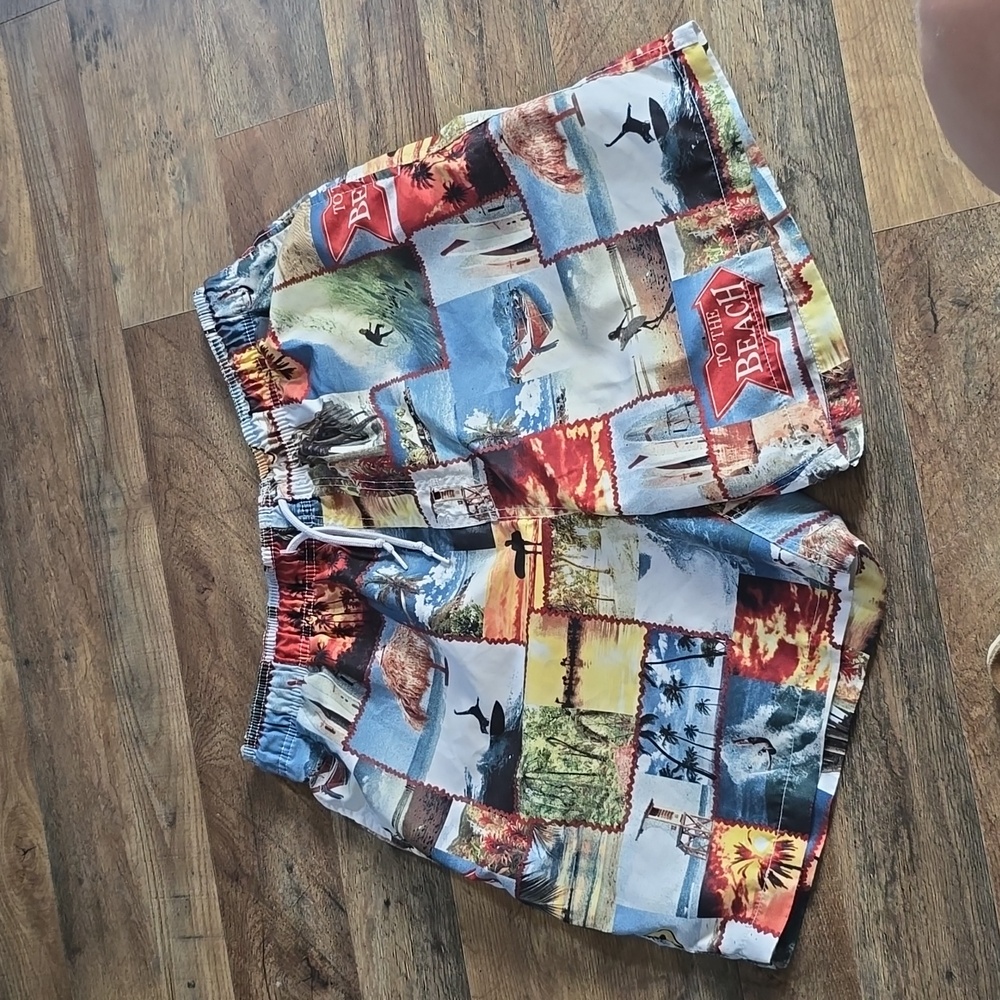 Islander swim trunks mens size large